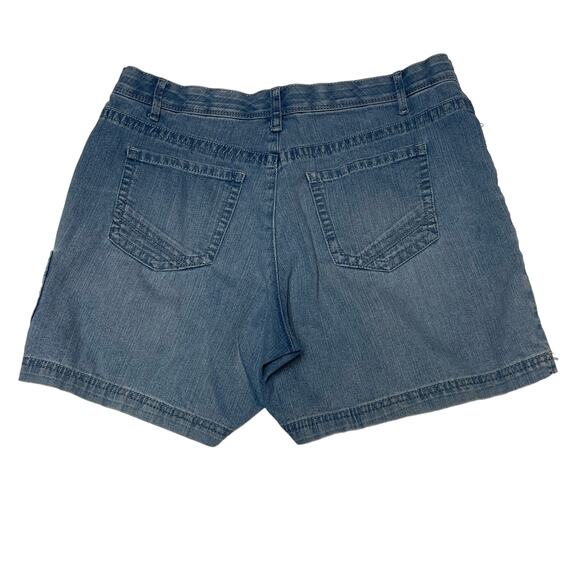 Gloria Vanderbilt Sienna Jean Shorts, Cargo Snap Pocket, Light Wash Missy Size 8 - Picture 2 of 8
